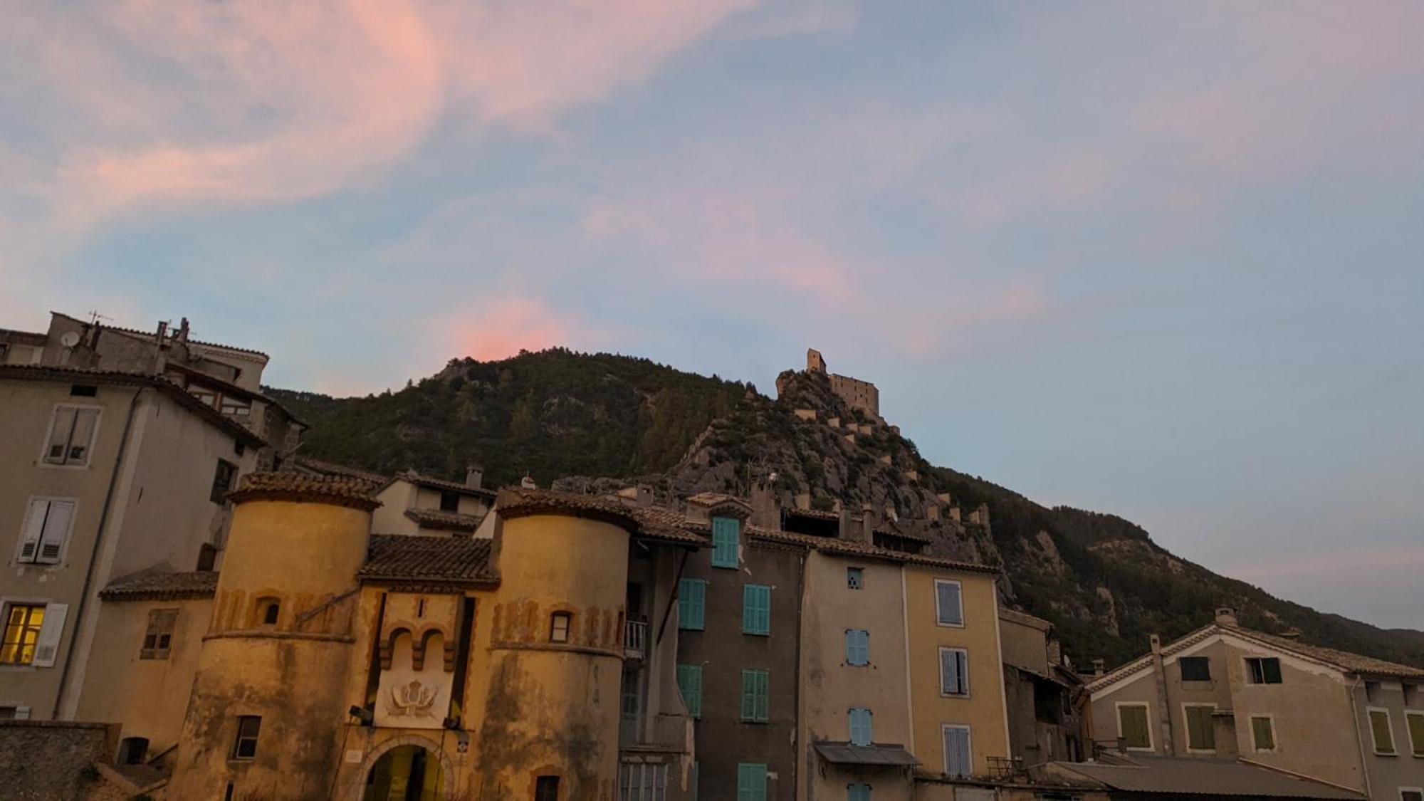 Les Gites D'Intervalles Entrevaux Bagian luar foto