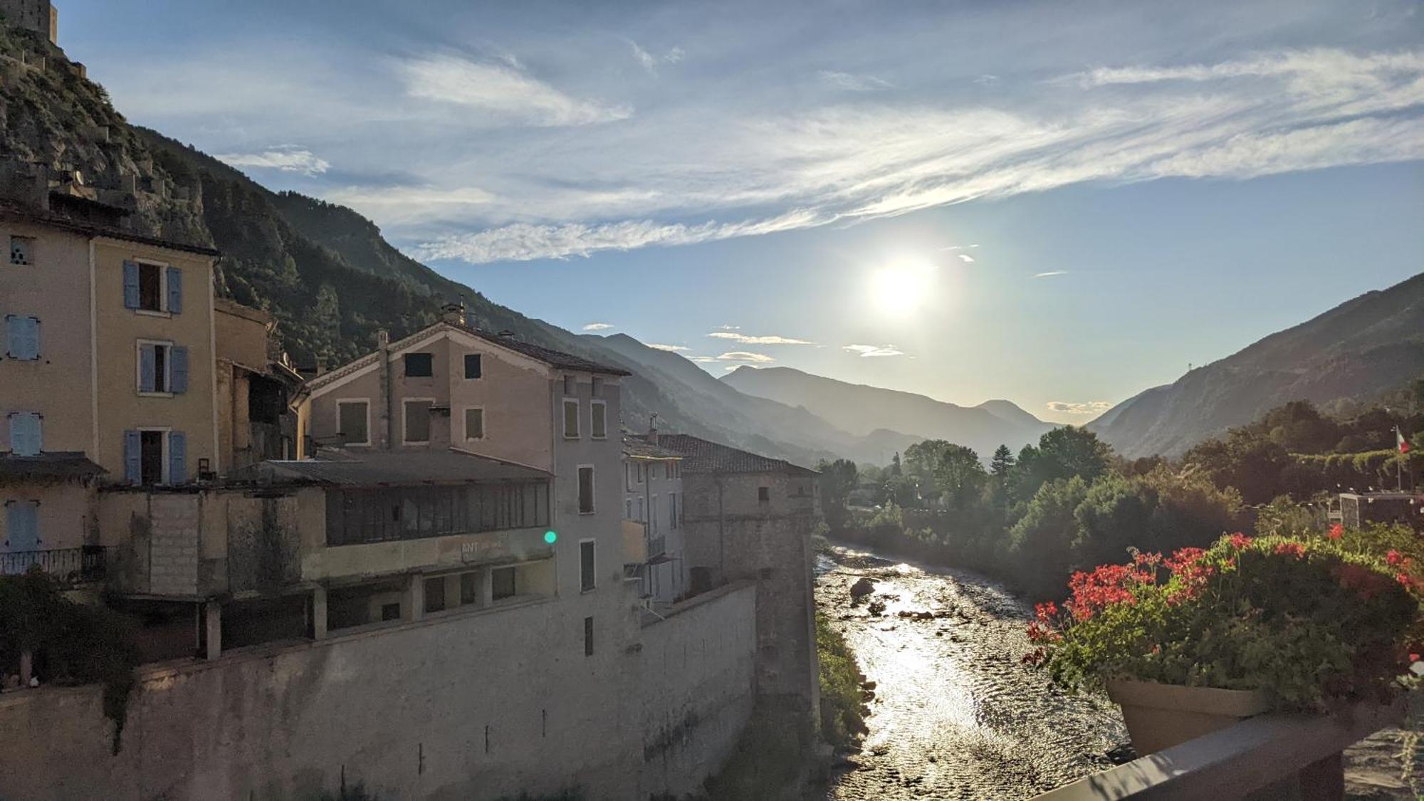 Les Gites D'Intervalles Entrevaux Bagian luar foto